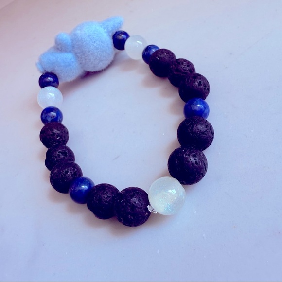 NWOT Handmade Labubu Genuine Stone Beaded Bracelet - Picture 3 of 3